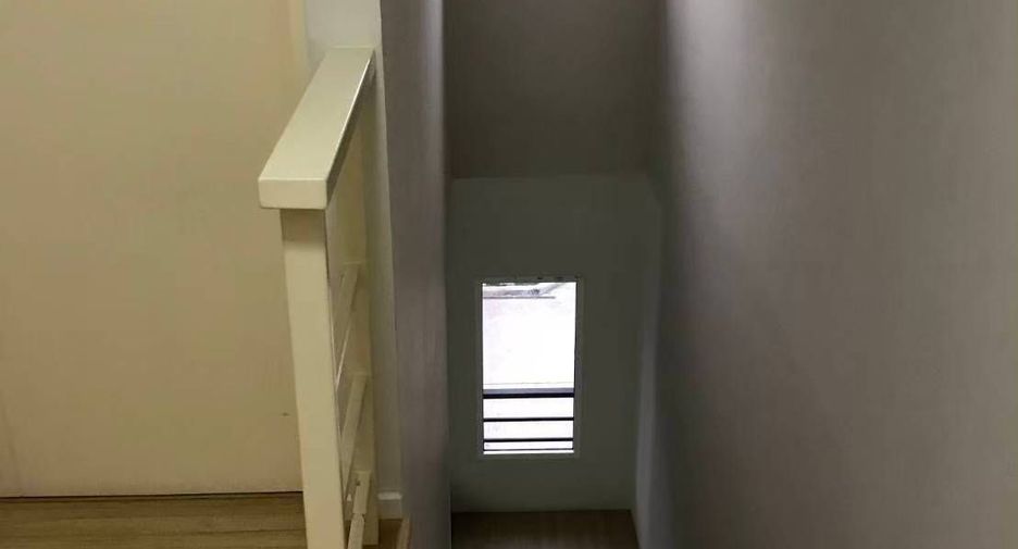 Reihenhaus zum Kauf mit 3 Zimmer in Suan Luang, Bangkok