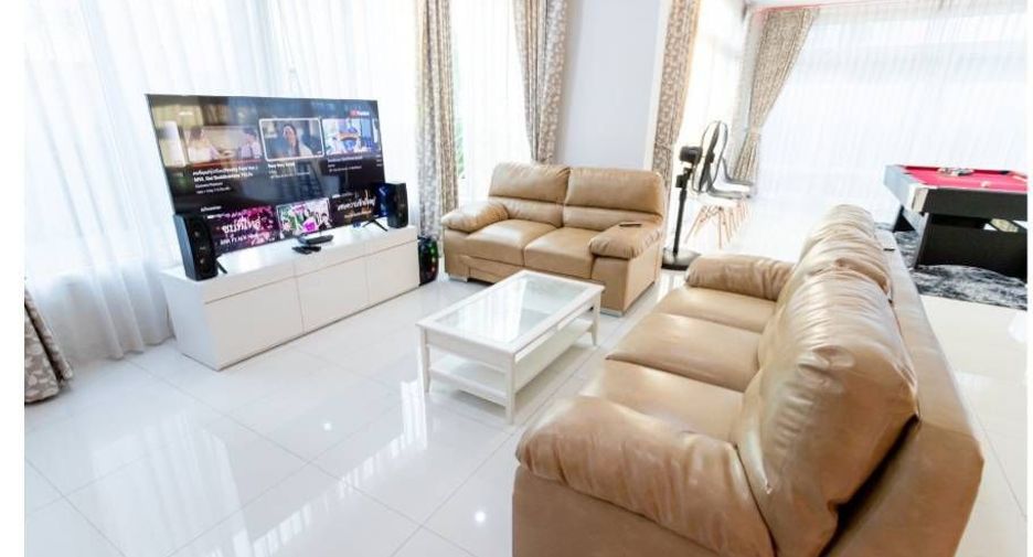 Villa en venta y en alquiler de 4 habitaciones en Bang Lamung, Chonburi