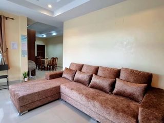 Villa en alquiler de 3 habitaciones en Bang Lamung, Chonburi