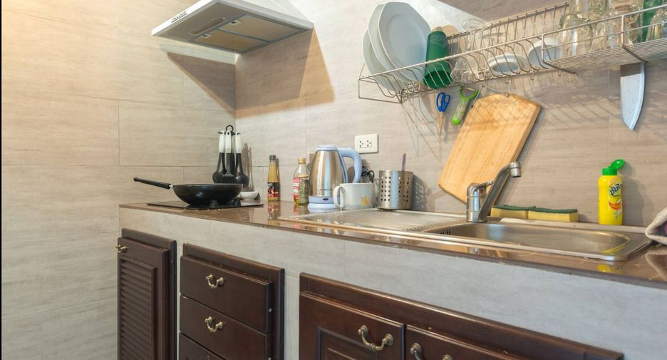Wohnung zur Miete mit 2 Zimmer in Pathum Wan, Bangkok