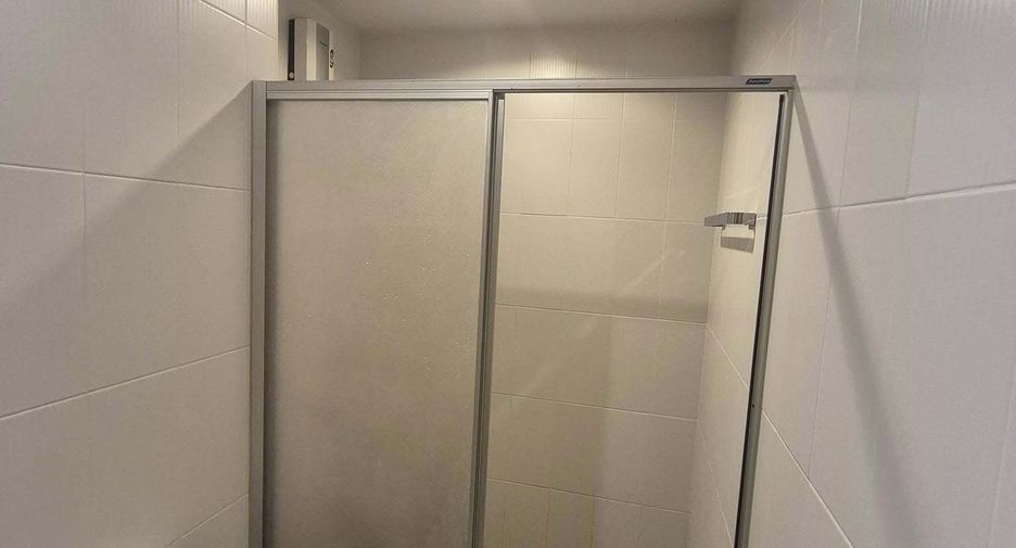 For rent 1 bed condo in Khlong San, Bangkok