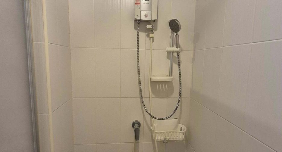 For rent 1 bed condo in Khlong San, Bangkok