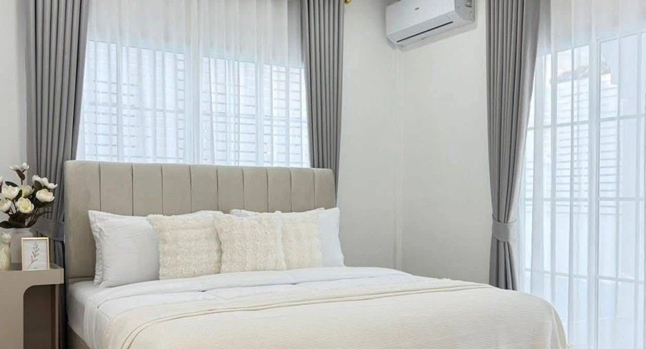 For rent 4 bedrooms house in Bang Lamung, Chonburi