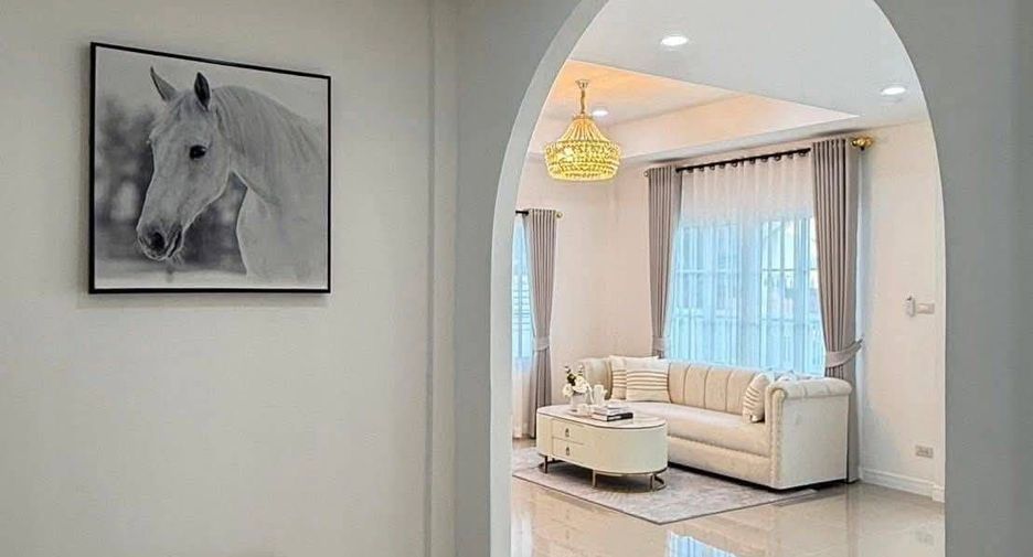 For rent 4 bedrooms house in Bang Lamung, Chonburi