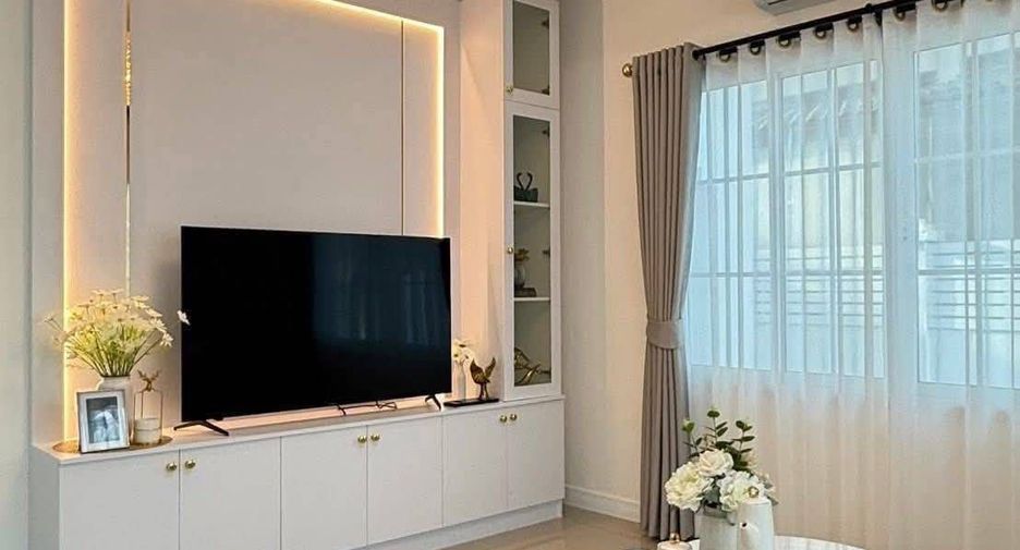 For rent 4 bedrooms house in Bang Lamung, Chonburi