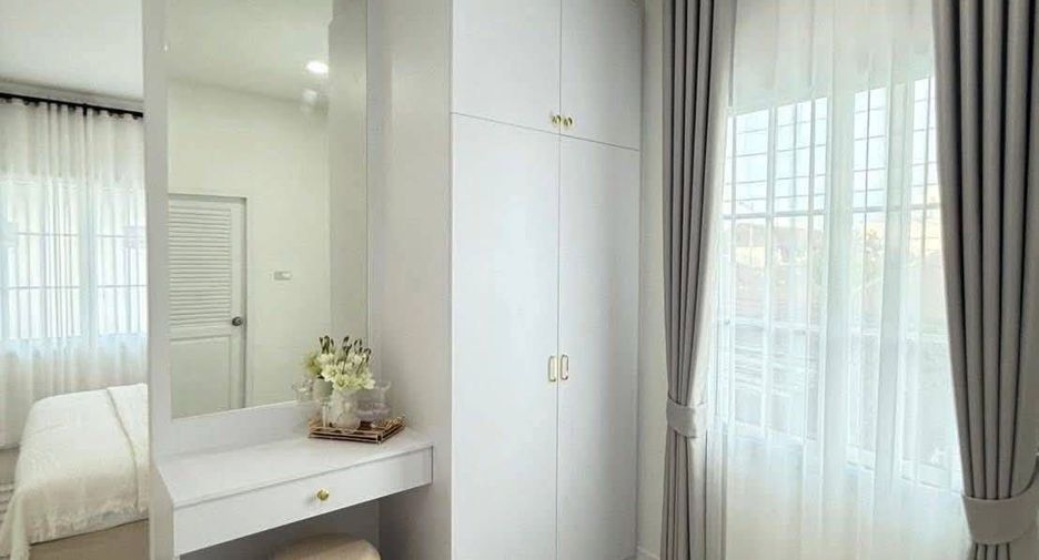 For rent 4 bedrooms house in Bang Lamung, Chonburi