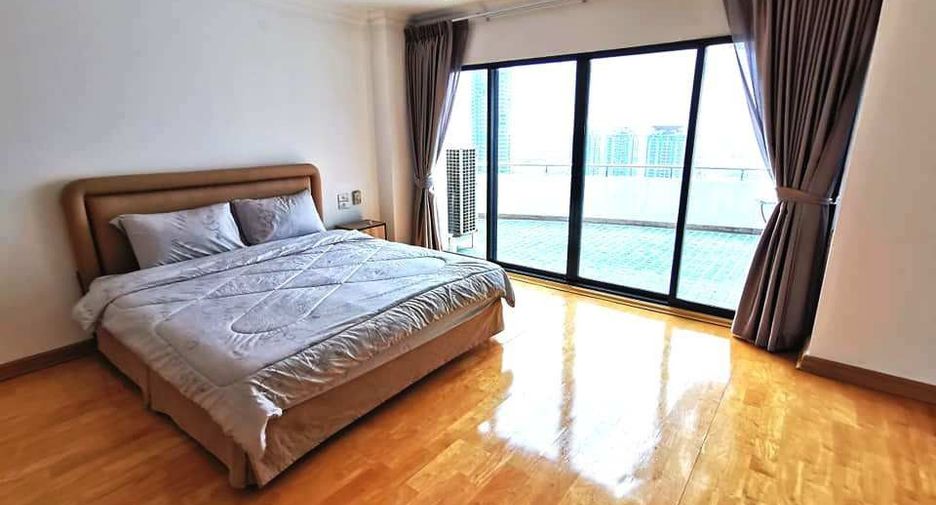 For rent 5 bedrooms condo in Sathon, Bangkok