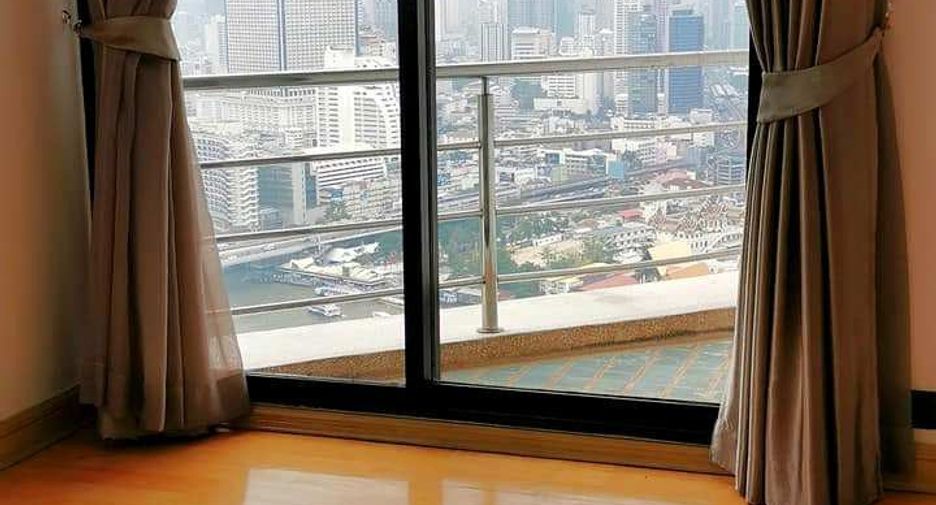 For rent 5 bedrooms condo in Sathon, Bangkok