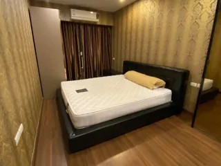 For sale 1 bed condo in Yan Nawa, Bangkok