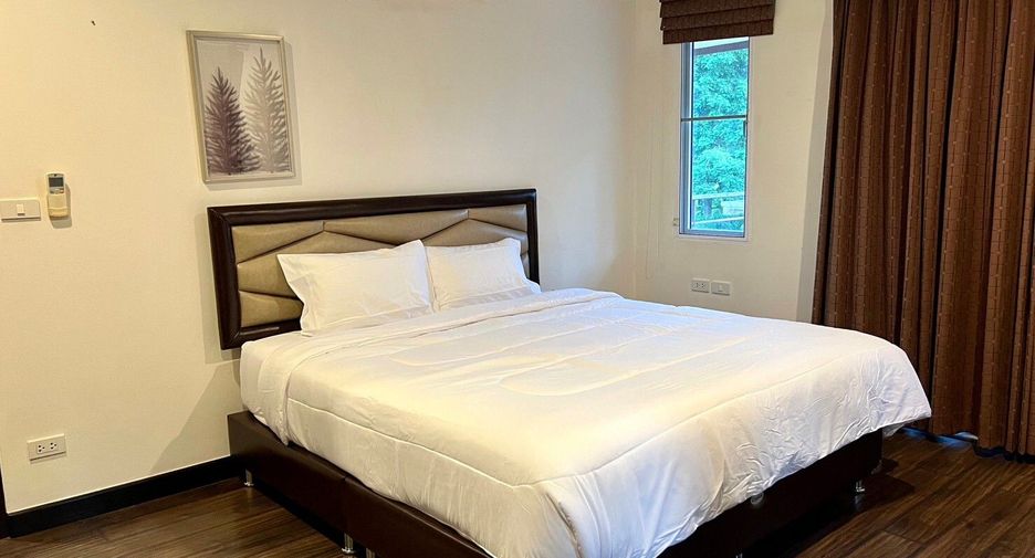 À louer 6 chambres villa à Mueang Phuket, Phuket