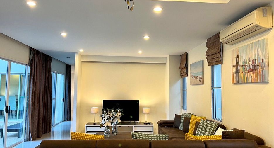 For rent 6 bedrooms villa in Mueang Phuket, Phuket