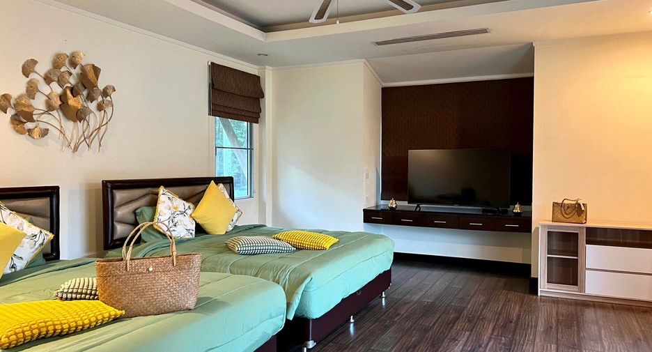 À louer 6 chambres villa à Mueang Phuket, Phuket