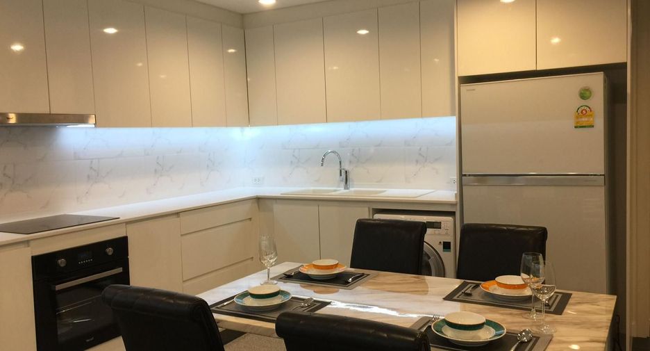 For rent 2 bedrooms condo in Watthana, Bangkok