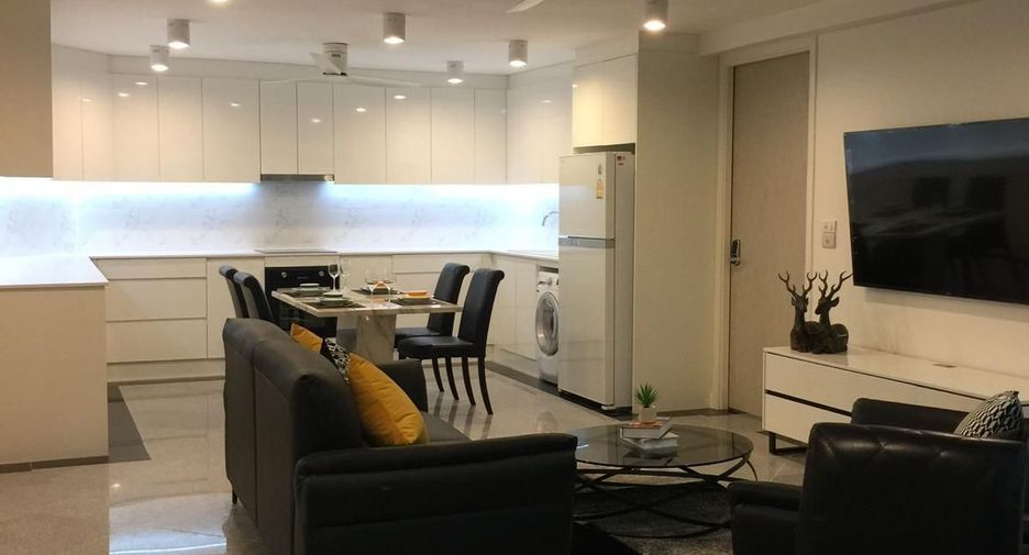 For rent 2 bedrooms condo in Watthana, Bangkok