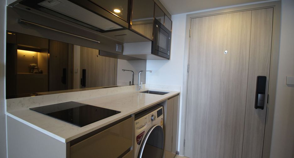 For rent 1 bed condo in Ratchathewi, Bangkok