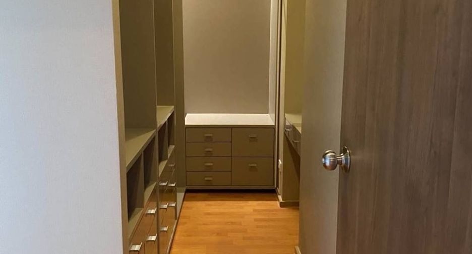 For sale and for rent 2 bedrooms condo in Ratchathewi, Bangkok