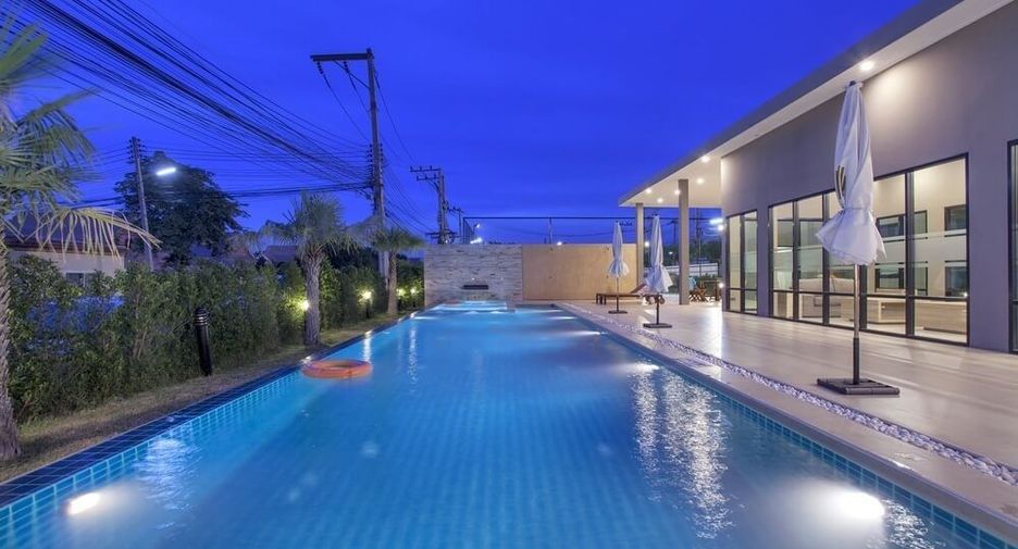 For rent 3 bedrooms villa in Bang Lamung, Chonburi