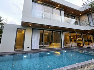 For sale 6 bedrooms villa in Mueang Phuket, Phuket