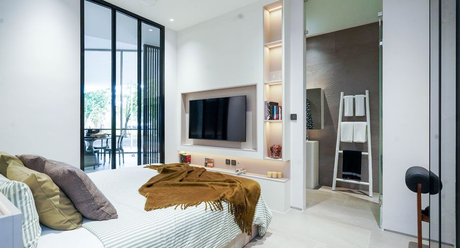 For sale 3 bedrooms condo in Kathu, Phuket