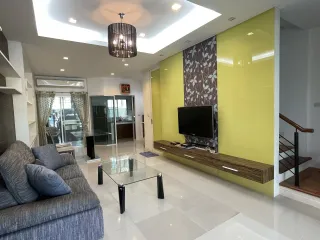 For sale 3 bedrooms townhouse in Lak Si, Bangkok
