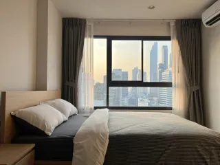 À louer 1 chambre condo à Bang Rak, Bangkok