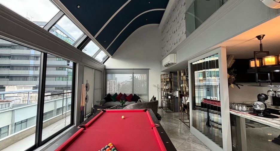 For sale 43 bedrooms retail Space in Watthana, Bangkok