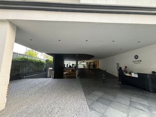 For sale 43 bedrooms retail Space in Watthana, Bangkok