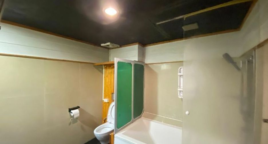 For rent 1 bed condo in Phra Khanong, Bangkok