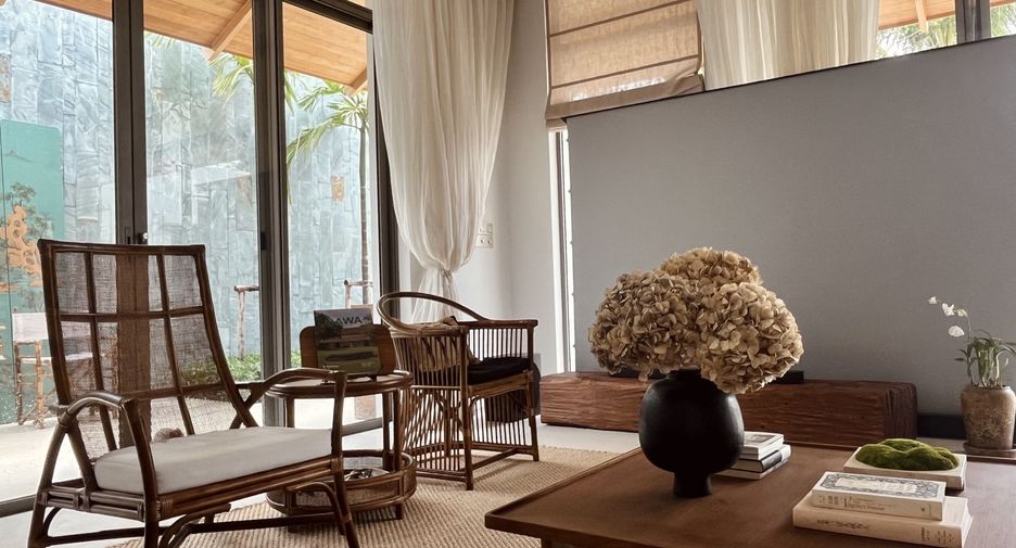 Villa en venta y en alquiler de 4 habitaciones en Thalang, Phuket