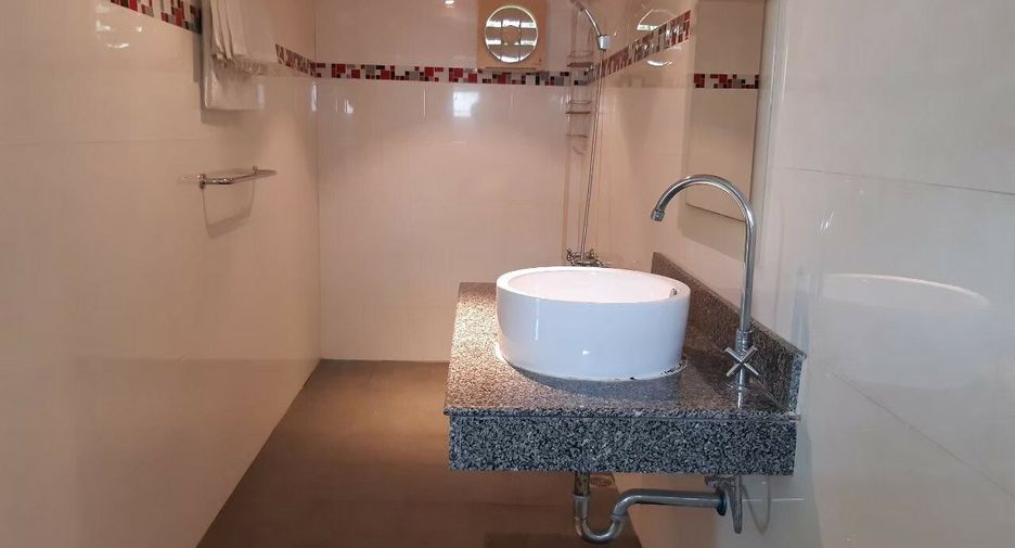 Reihenhaus zur Miete mit 5 Zimmer in Watthana, Bangkok