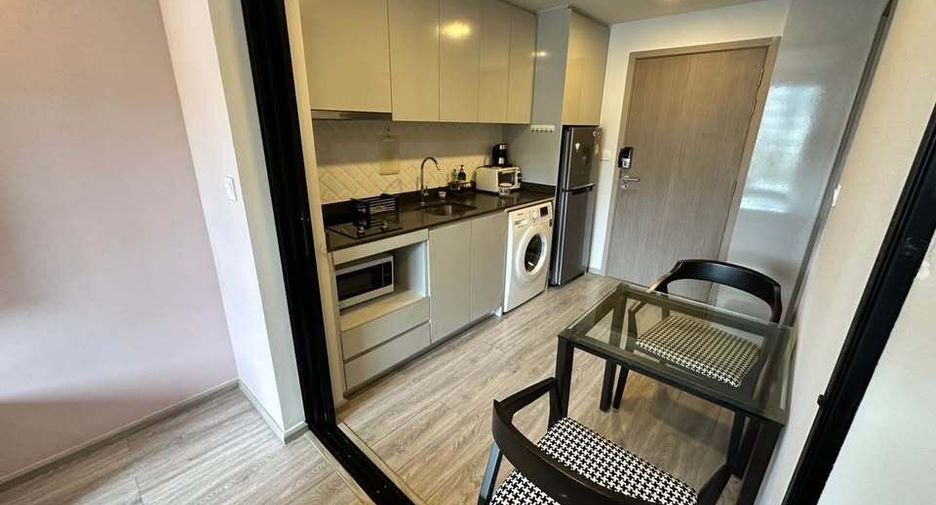 For rent 1 bed condo in Pathum Wan, Bangkok