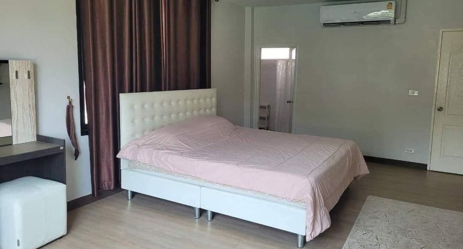 For rent 4 ベッドルーム house in Bang Lamung, Chonburi