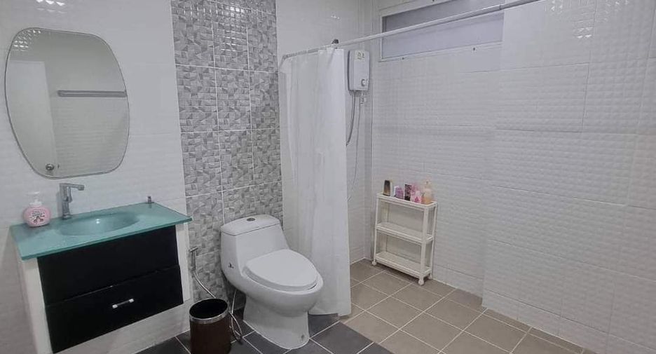 For rent 4 ベッドルーム house in Bang Lamung, Chonburi