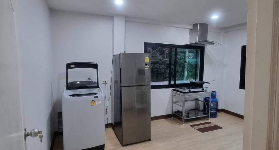 For rent 4 ベッドルーム house in Bang Lamung, Chonburi