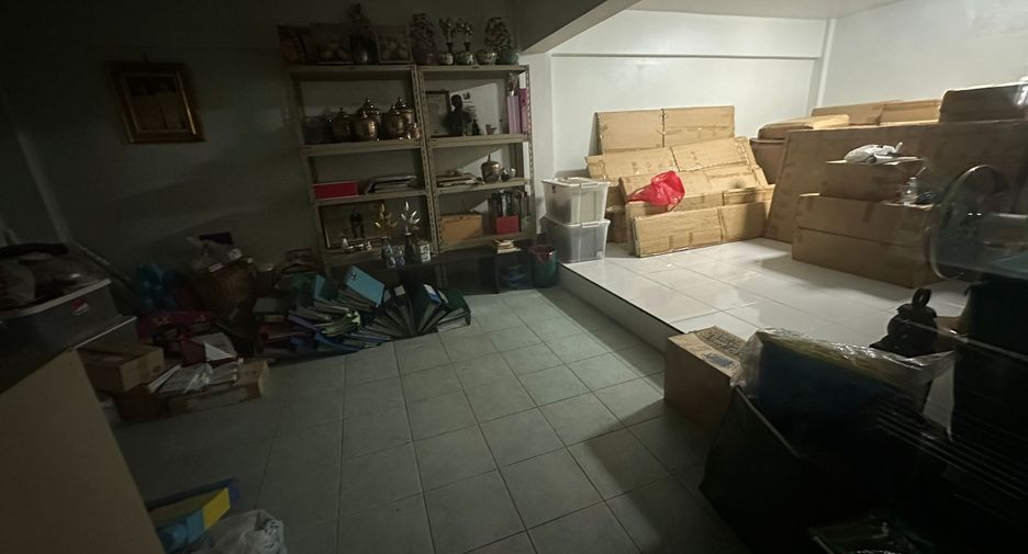 For sale 10 bedrooms retail Space in Bang Lamung, Chonburi