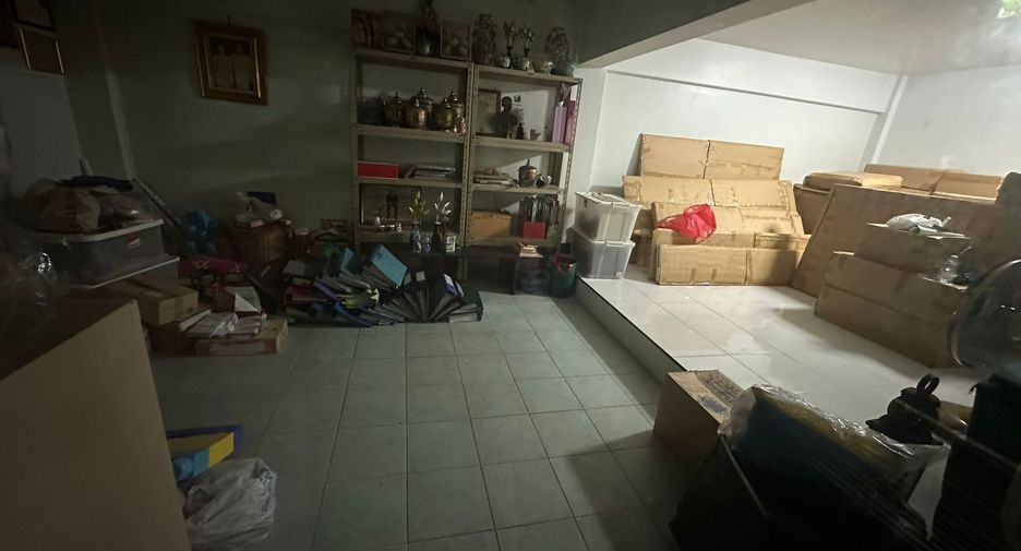 For sale 10 bedrooms retail Space in Bang Lamung, Chonburi