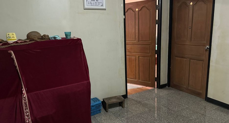 For sale 10 bedrooms retail Space in Bang Lamung, Chonburi