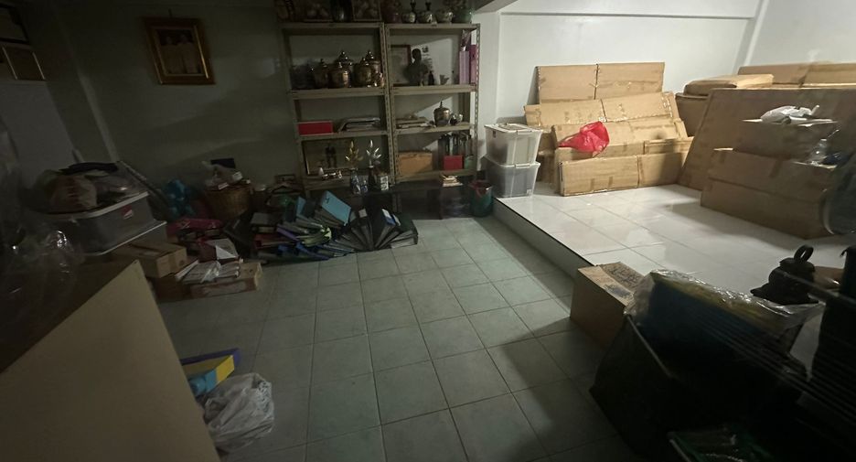 For sale 10 bedrooms retail Space in Bang Lamung, Chonburi