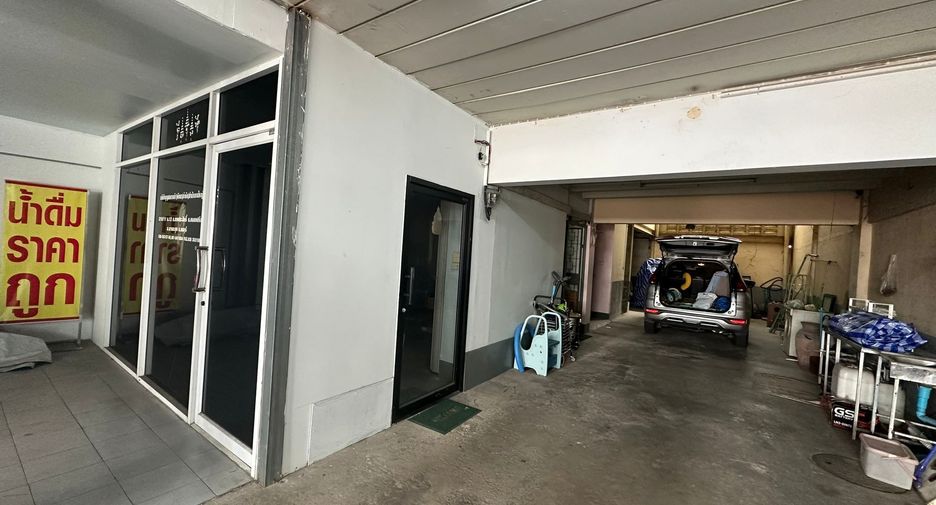 For sale 10 bedrooms retail Space in Bang Lamung, Chonburi