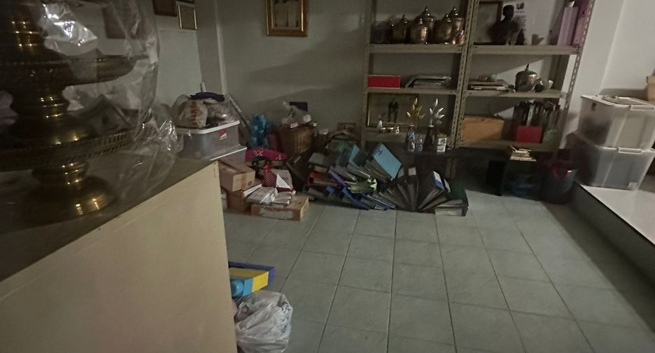 For sale 10 bedrooms retail Space in Bang Lamung, Chonburi