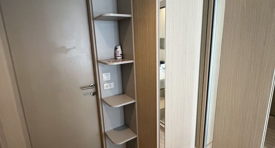 Wohnung zur Miete mit 1 Zimmer in Khlong San, Bangkok