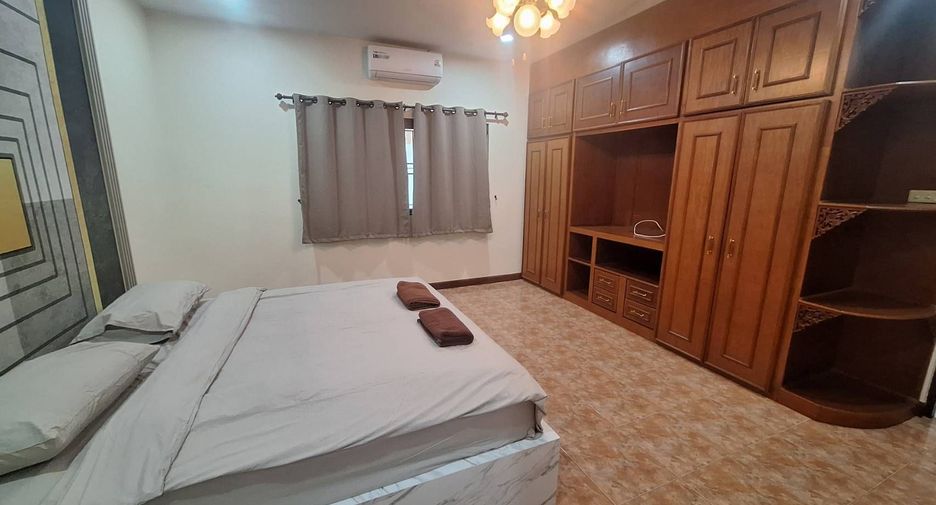 出售 和 出租 3 卧室 别墅 在 Bang Lamung, Chon Buri