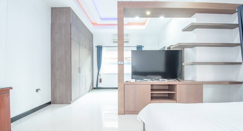 For rent 4 bedrooms villa in Bang Lamung, Chonburi