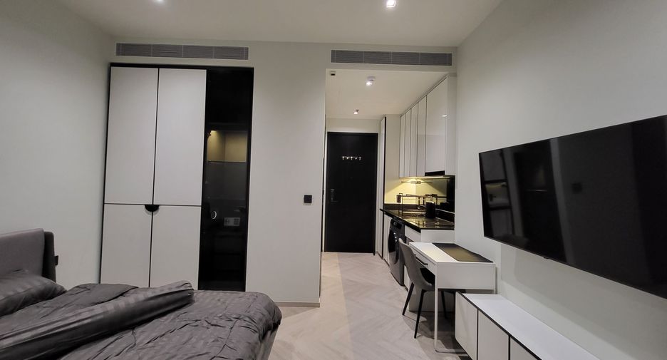 For rent studio condo in Khlong San, Bangkok