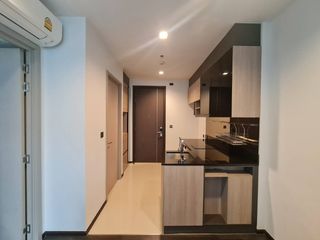 À vendre 1 chambre condo à Huai Khwang, Bangkok