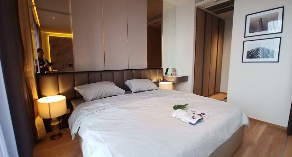 For sale 1 bed condo in Khlong Toei, Bangkok
