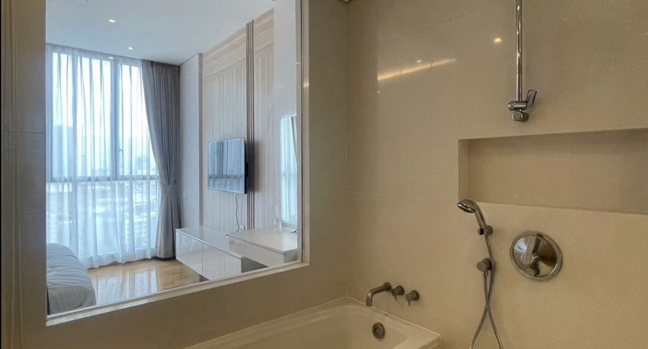 For rent 1 bed condo in Khlong Toei, Bangkok