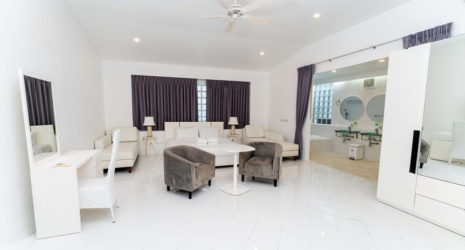 For rent 3 ベッドルーム villa in Thalang, Phuket