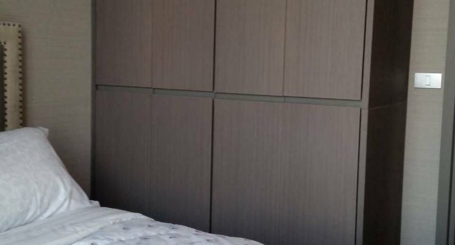 For rent 2 bedrooms condo in Sathon, Bangkok
