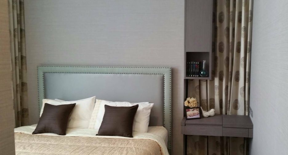 For rent 2 bedrooms condo in Sathon, Bangkok